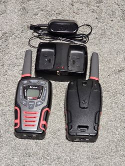 Cobra MicroTalk Walkie Talkies with Dual Charger