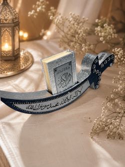 Elegant Crescent Quran Holder with Decorative Mini Quran