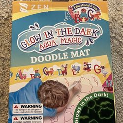 Drawing Mat - Glow in the Dark - NEW