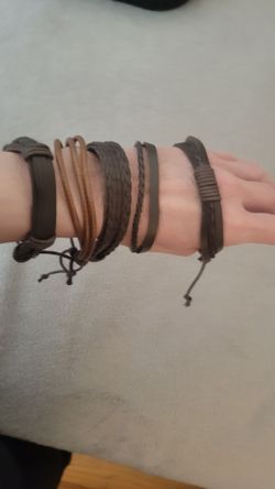 Adjustable bracelets, new, 2$ each. New.