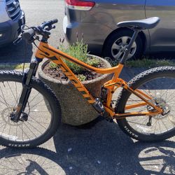 Giant Stance mountain bike