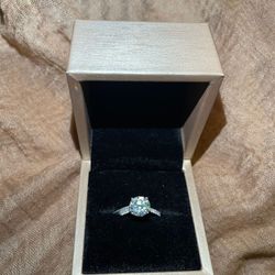18k White Gold, 2.9ct Natural Moissanite With 18 Natural Supporting diamonds 