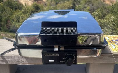 Black & Decker G48TD 3-in-1 Waffle Maker, Grill, and Griddle