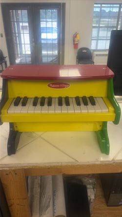 Toy piano