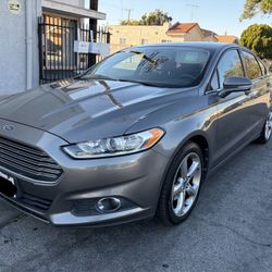 2013 Ford Fusion Se 
