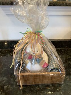 Easter Bunny In Basket Decor