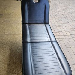 Esthetician & Massage Table / Chair Hydraulic 