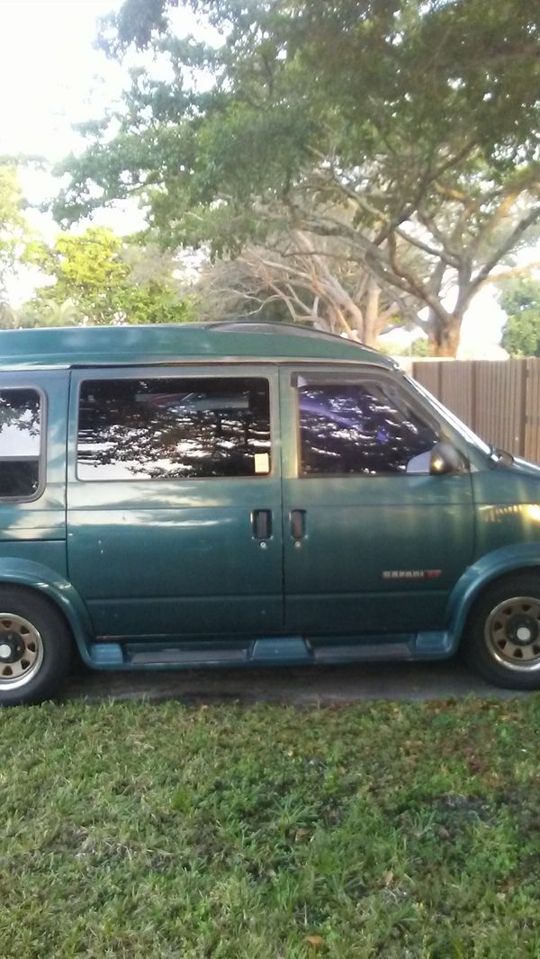 94 gmc safari conversion van for Sale in West Palm Beach, FL - OfferUp