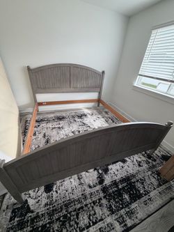 Ethan Allen king size bed frame
