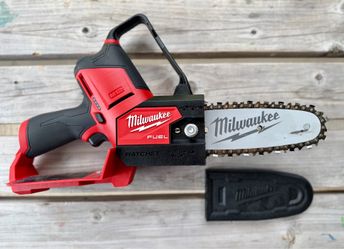 Milwaukee Fuel M12 Hatchet