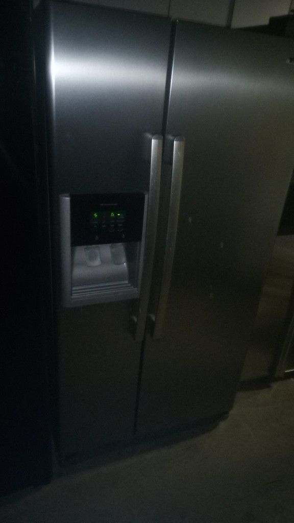 Whirlpool Side By Side 33