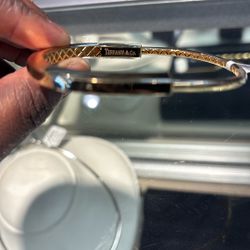 Tiffany Lock Narrow Bangle -ask For Tajah