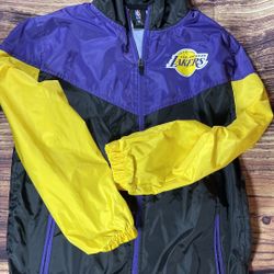 LA Lakers Windbreaker Jacket For Kids Size Large 14-16