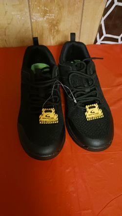 New Ladies work shoes size 9 for $25