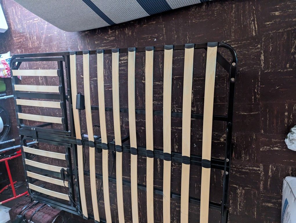 Queen Adjustable Bed Frame With Mattress