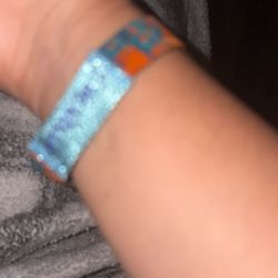 2 WRISTBANDS FOR SUNDAY 