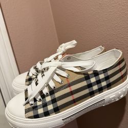 Women’s Burberry Shoes