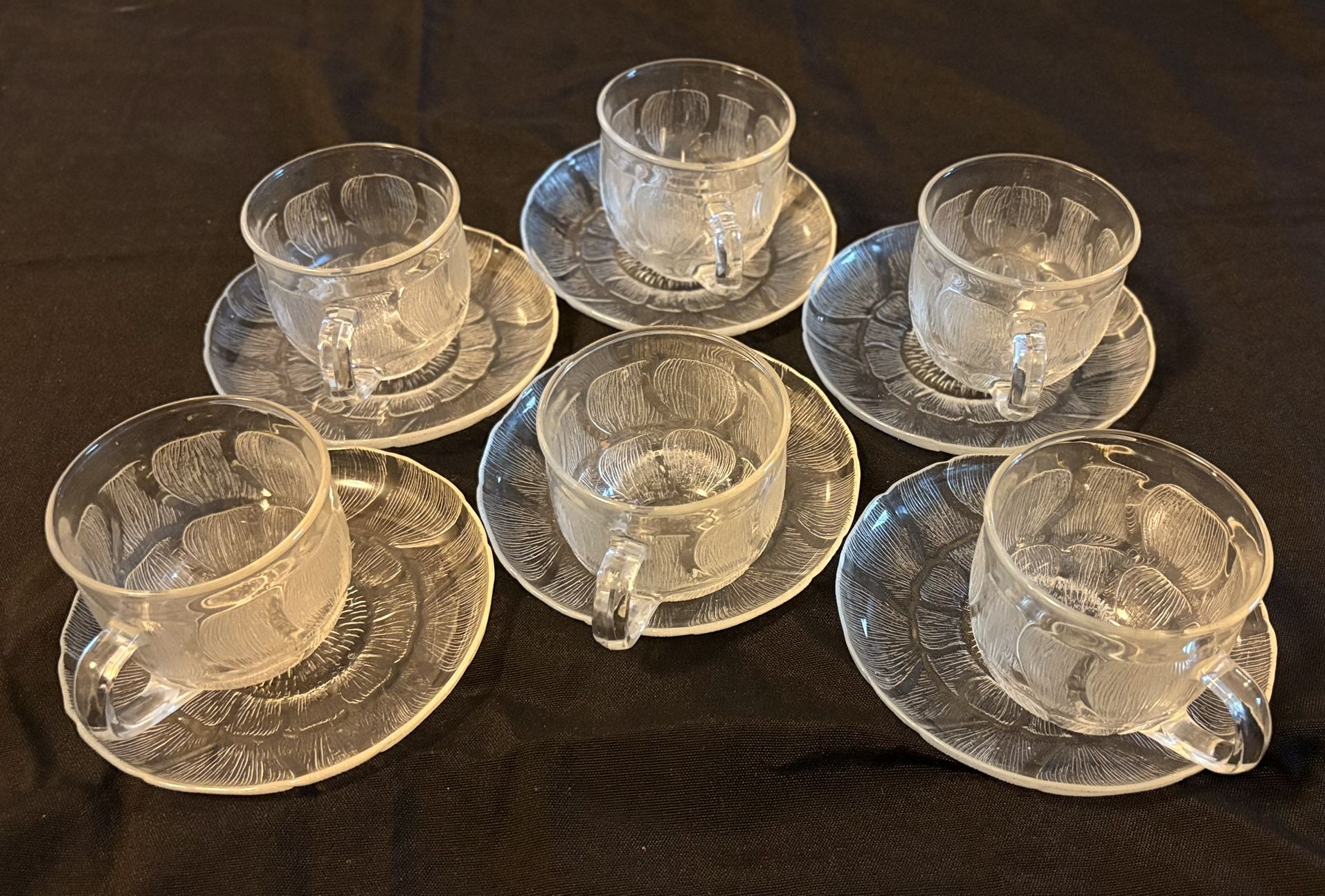 SET OF 6 GLASS TEACUP SET