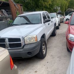 2007 Dodge Dakota 
