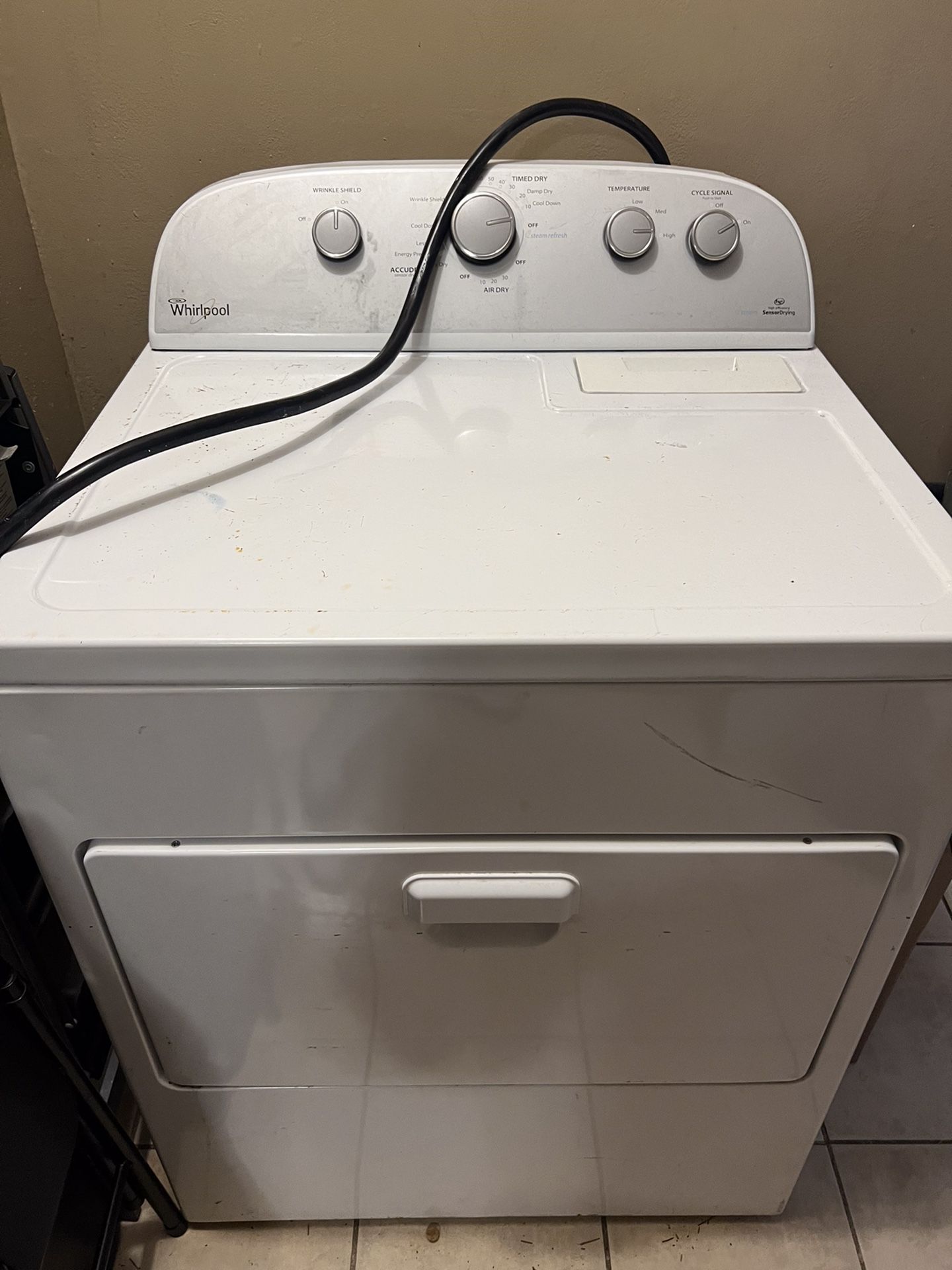 Whirlpool Clothing Dryer 