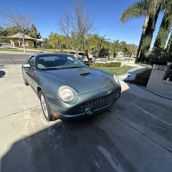 2004 Ford Thunderbird