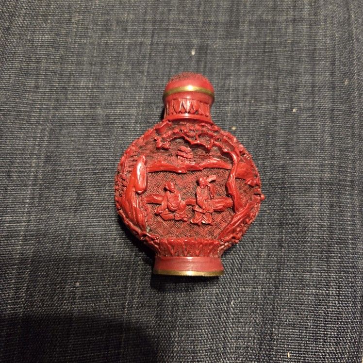 Vintage/Antique Red Lacquer Snuff Bottle