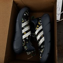 Kids Adidas Mickey Shoes- Brand new - Size 10K
