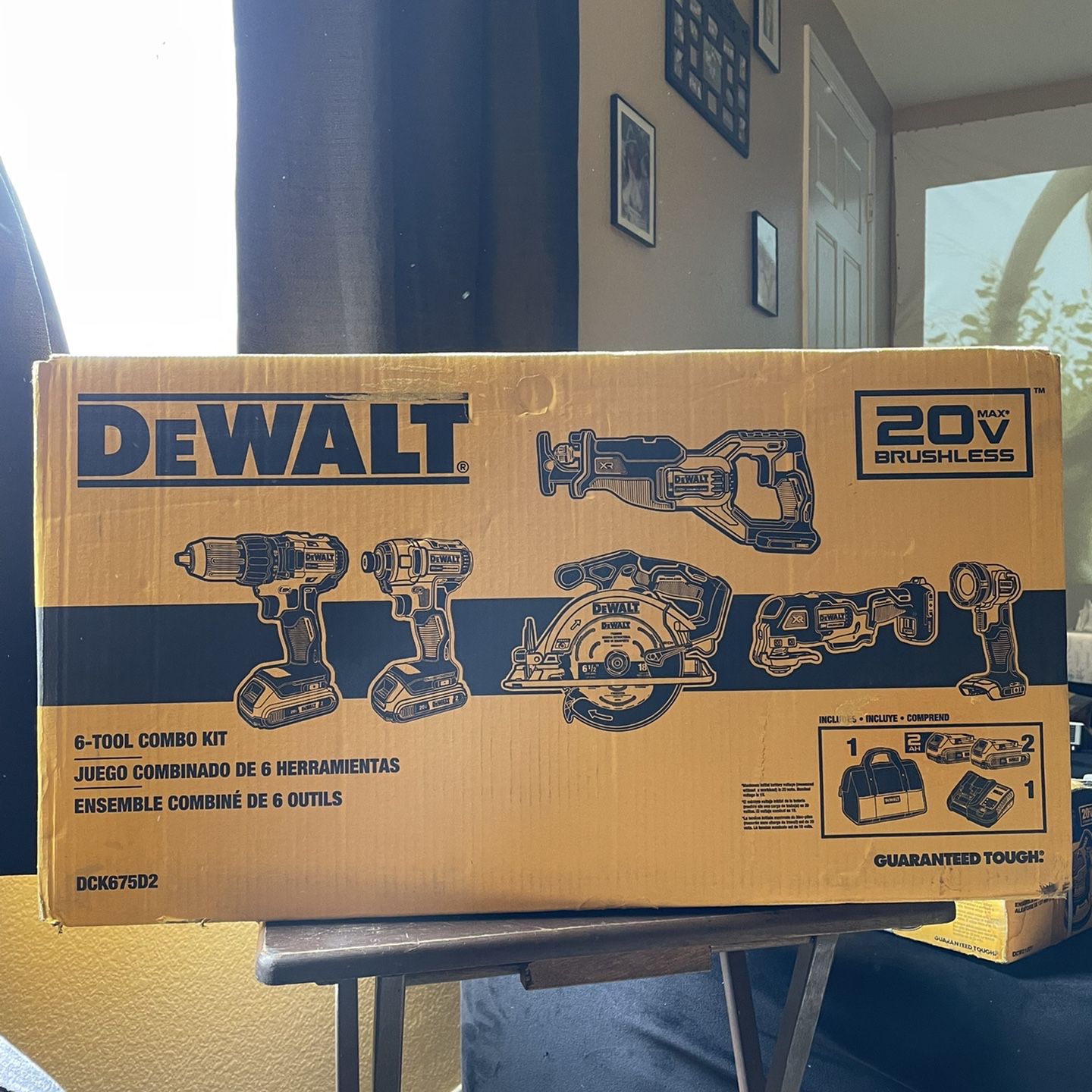 DEWALT 6-Tool 20-Volt Max Brushless Power Tool Combo Kit with Soft Case  (2-Batteries and charger Included) for Sale in Palmdale, CA OfferUp