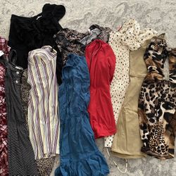 Womens Small Clothes All For $15