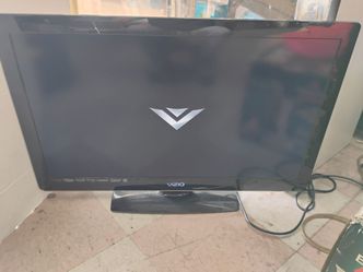 32-in Vizio HDMI TV can also be used as a monitor has multiple connections