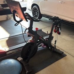 Peloton Bike 