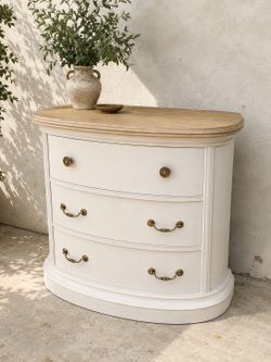 Cottage Crest Dresser