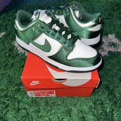Nike Dunk Low Satin Michigan State 