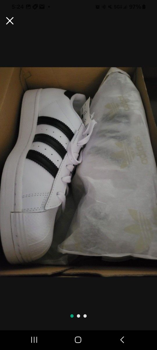 Adidas 7.5 Women's Shelltoes