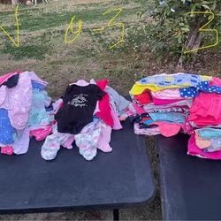 baby girl lot sizes newborn 0-3 and 3months all clothes very good condition. dresses onesies playset legging shirts shorts price range .50-4$ a piece 