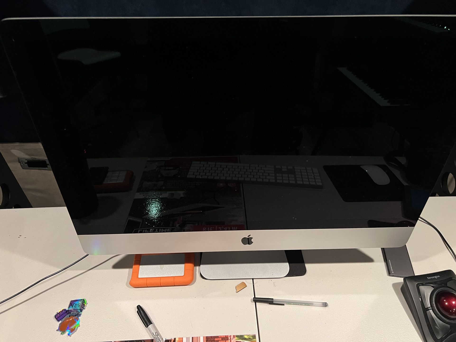 Apple iMac 27in Retina 5K Display 1TB i9 3.6 GHz 72GB RAM (Mid 2020)