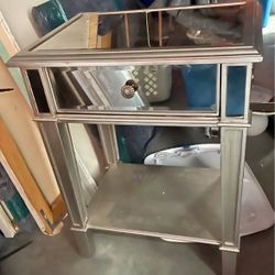 2 pier 1  Hayworth Nightstands Ok