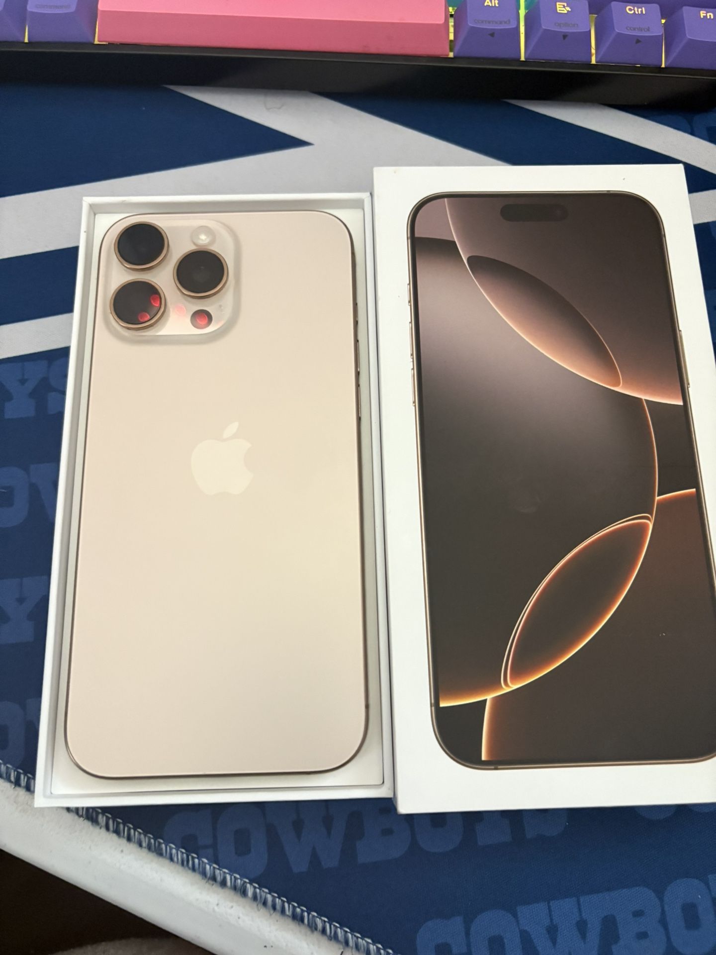 iPhone 16 PRO Max