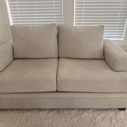 Bonaterra Love Seat 