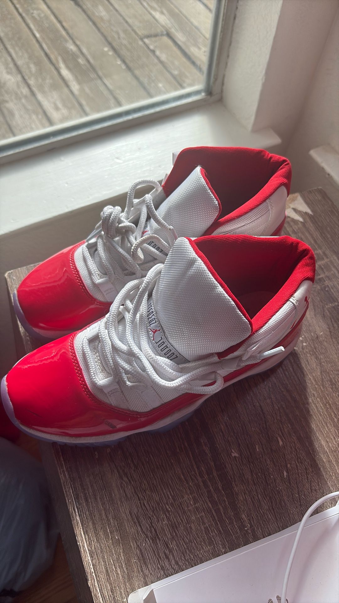 Jordan 11 Cherry