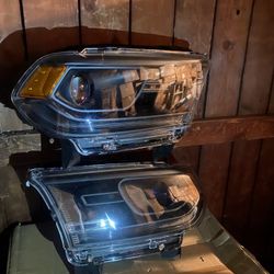 Factory Style Projector Headlights 14-19 Dodge Durango