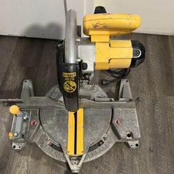 🔥 DeWalt DW705 – Powerful 12” Single-Bevel Compound Miter Saw! 🔥