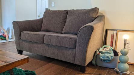 **LIKE NEW - Grey Love Seat // 2 person sofa // high quality