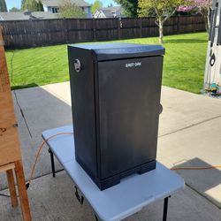 East oak electric smoker