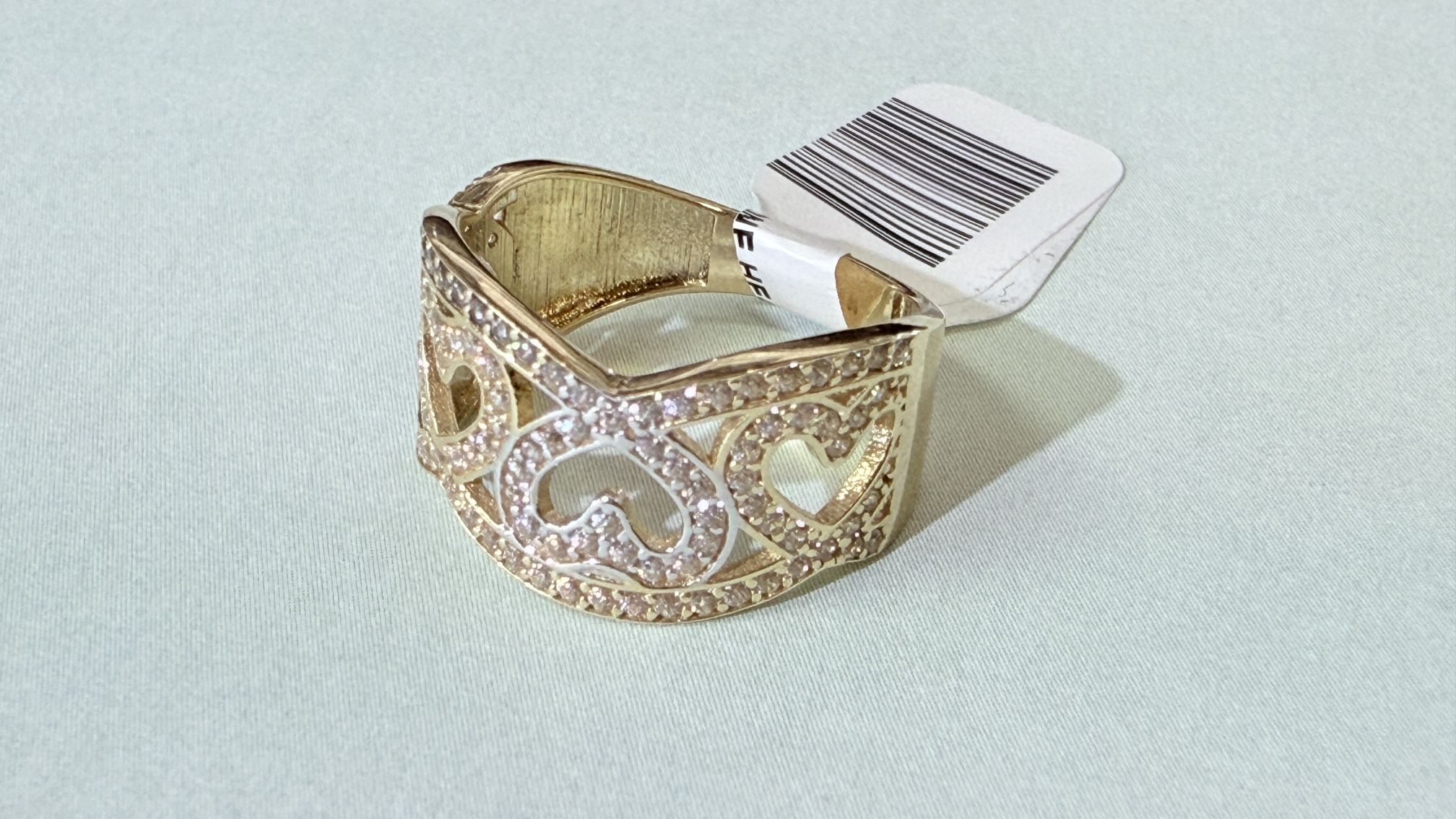 14k Gold & CZs Heart Ring