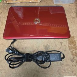 HP 15-f272wm Laptop Red