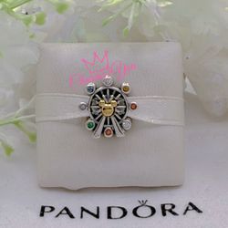 Adorable 925 silver charm for Pandora Moments bracelets.