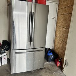 Samsung 28 cu. ft. French Door Refrigerator – Excellent Working Condition