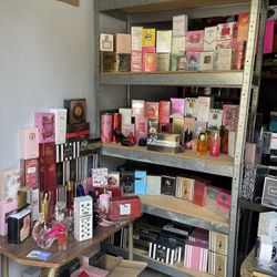gran Variedad De Perfumes Para Hombre Y Mujer Muy Buena Calidad❤️