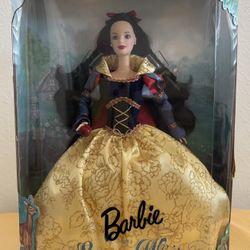 Collector Barbie - Barbie As Snow White (1999) – “Children’s Collector Series”